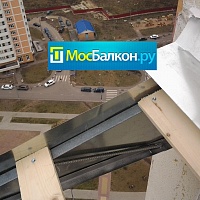 Крепление крыши балкона